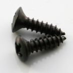 Śrubki do gniazd i maskownic.