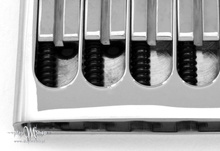 Mostek stały GB z siodełkami rolkowanymi.