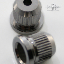 Tuleja do montażu strun przez korpus (dół)